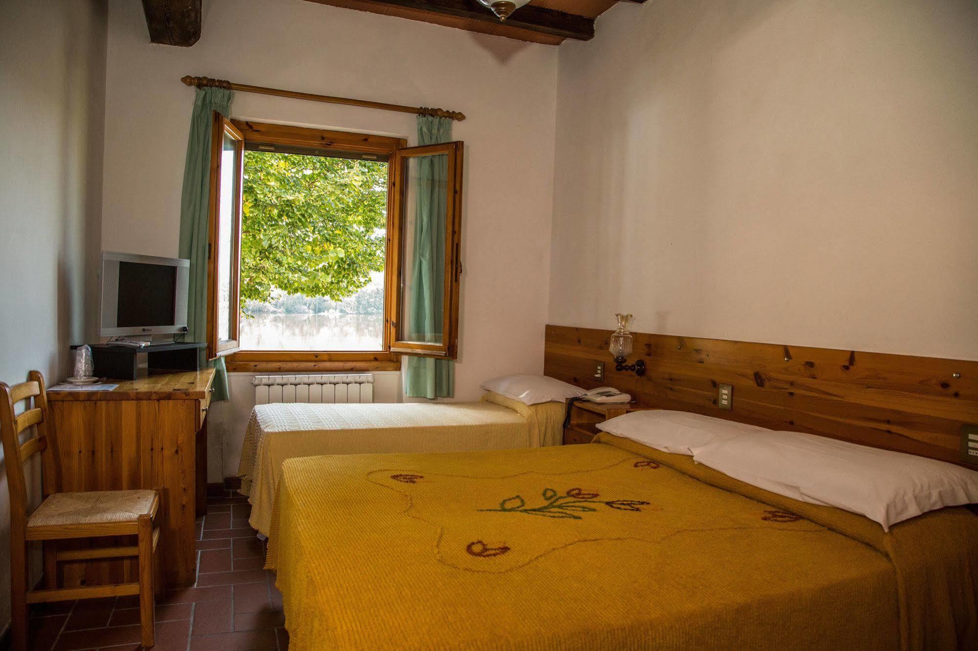 קבריליה Hotel Del Lago מראה חיצוני תמונה